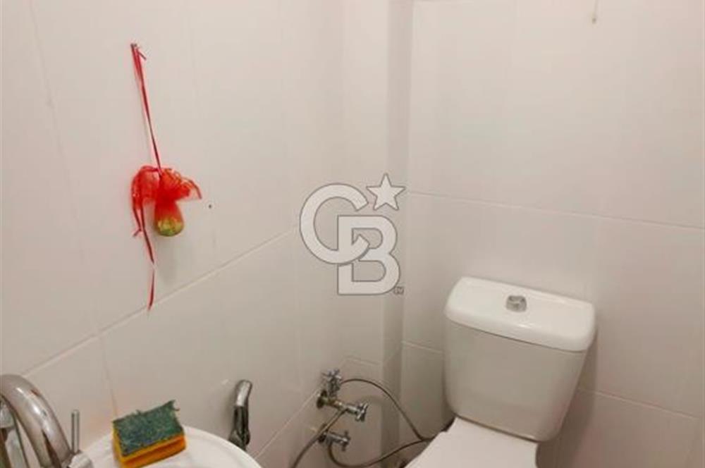 Millet Caddesi İşyerine Uygun Asansörlü 180m2 4+1 Daire&Ofis