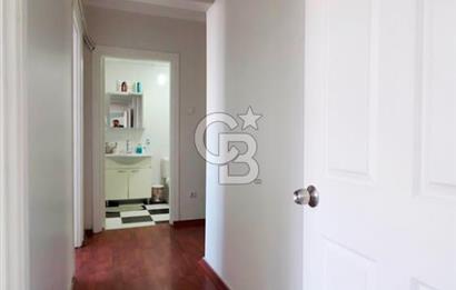 Millet Caddesi İşyerine Uygun Asansörlü 180m2 4+1 Daire&Ofis