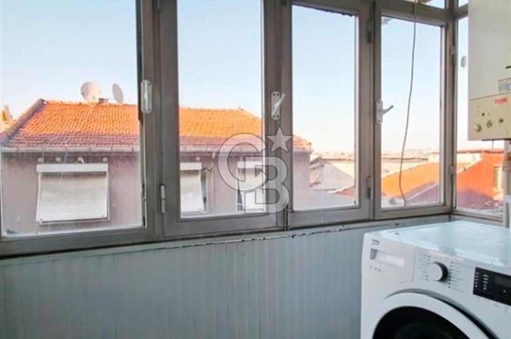 Millet Caddesi İşyerine Uygun Asansörlü 180m2 4+1 Daire&Ofis