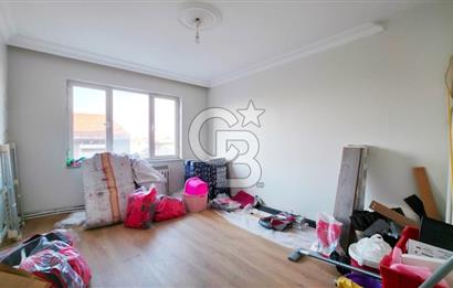 Millet Caddesi İşyerine Uygun Asansörlü 180m2 4+1 Daire&Ofis