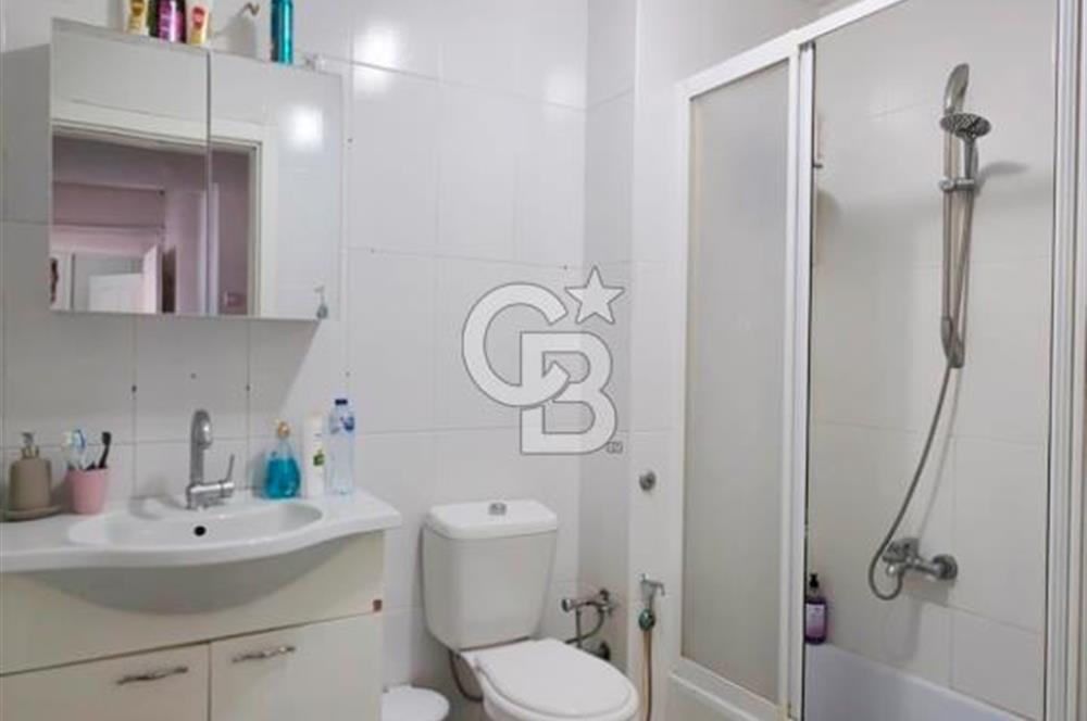 Millet Caddesi İşyerine Uygun Asansörlü 180m2 4+1 Daire&Ofis