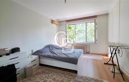 Millet Caddesi İşyerine Uygun Asansörlü 180m2 4+1 Daire&Ofis