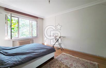 Millet Caddesi İşyerine Uygun Asansörlü 180m2 4+1 Daire&Ofis