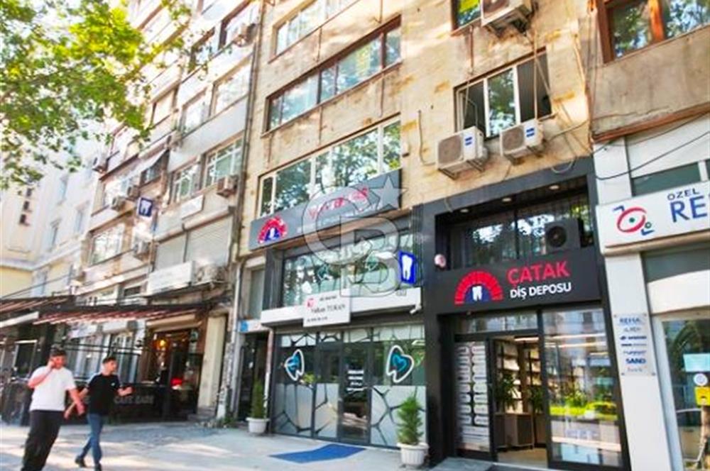 Millet Caddesi İşyerine Uygun Asansörlü 180m2 4+1 Daire&Ofis