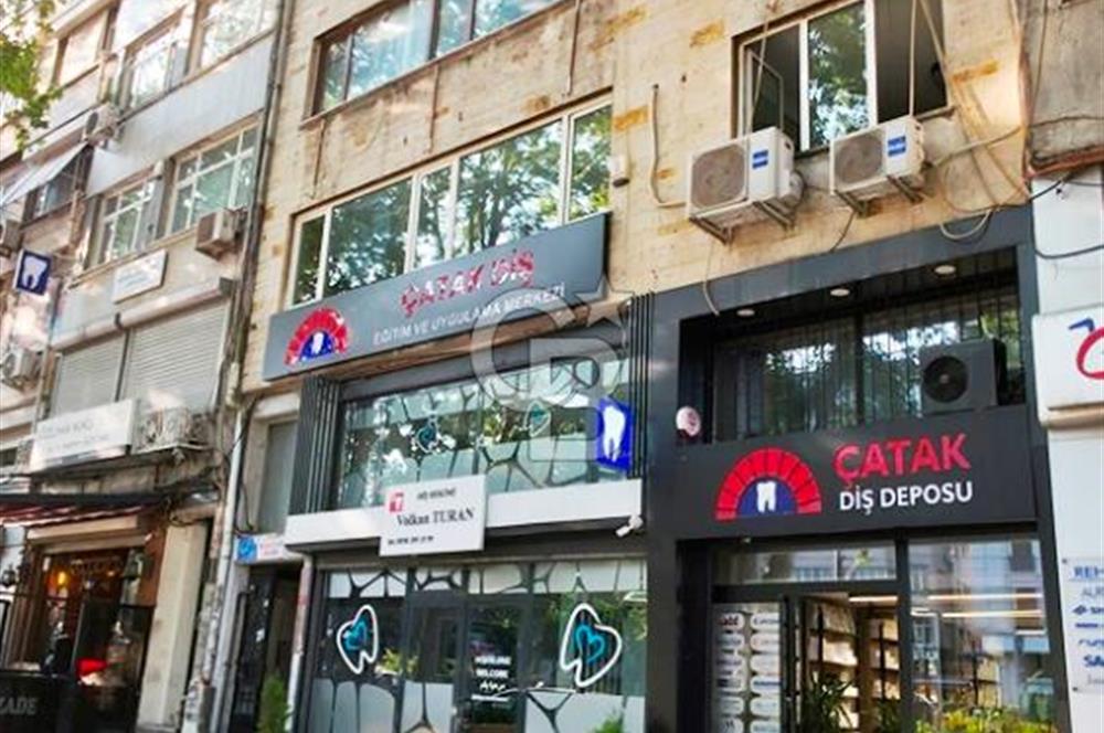Millet Caddesi İşyerine Uygun Asansörlü 180m2 4+1 Daire&Ofis