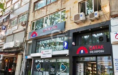 Millet Caddesi İşyerine Uygun Asansörlü 180m2 4+1 Daire&Ofis