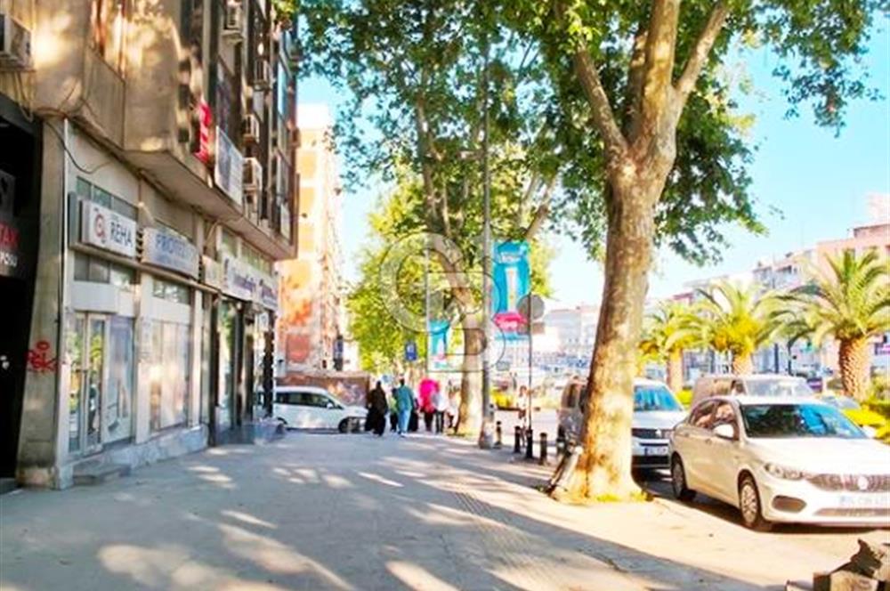 Millet Caddesi İşyerine Uygun Asansörlü 180m2 4+1 Daire&Ofis