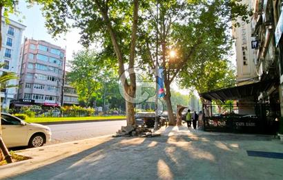 Millet Caddesi İşyerine Uygun Asansörlü 180m2 4+1 Daire&Ofis
