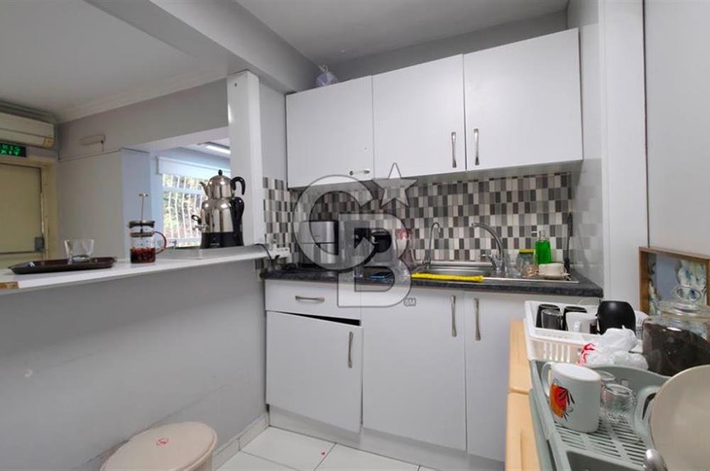 BARBAROS BULVARI CONRAD KARŞISI(RUHSATA UYGUN) 350m2 TAM KAT