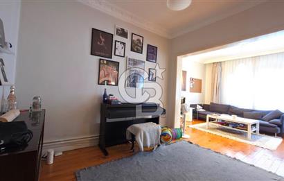 Perihan Sokak'ta 1. Kat Bakımlı 3+1 Çift Balkonlu Daire