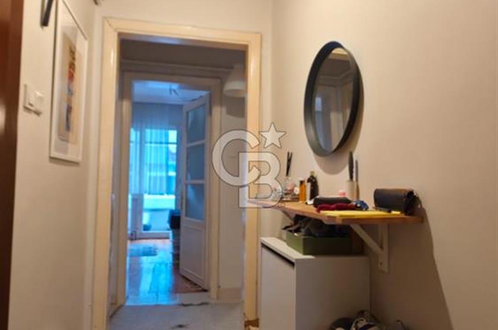 Perihan Sokak'ta 1. Kat Bakımlı 3+1 Çift Balkonlu Daire