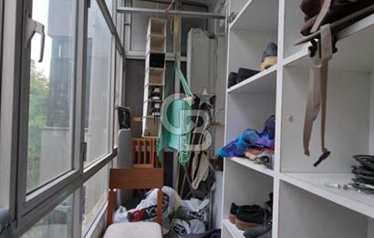 Perihan Sokak'ta 1. Kat Bakımlı 3+1 Çift Balkonlu Daire