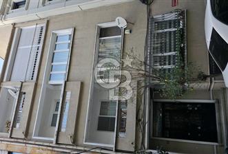 Perihan Sokak'ta 1. Kat Bakımlı 3+1 Çift Balkonlu Daire - 3 - 323699