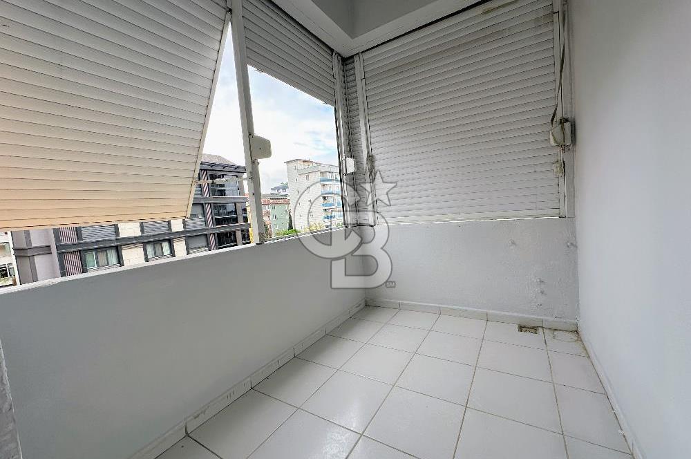 KARTAL MARMARAYA YAKIN ÇİFT BALKONLU OTOPARKLI GENİŞ 3+1