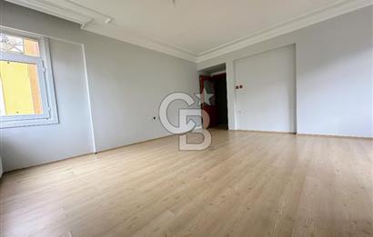 KARTAL MARMARAYA YAKIN ÇİFT BALKONLU OTOPARKLI GENİŞ 3+1