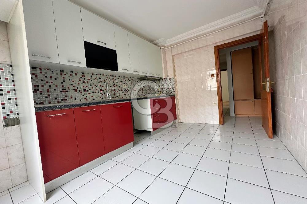 KARTAL MARMARAYA YAKIN ÇİFT BALKONLU OTOPARKLI GENİŞ 3+1