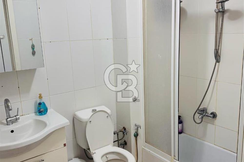 Millet Caddesi İşyerine Uygun Asansörlü 180m2 4+1 Daire&Ofis