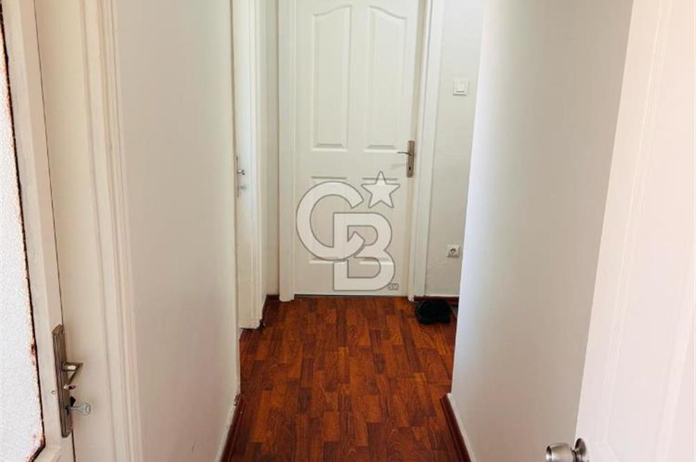 Millet Caddesi İşyerine Uygun Asansörlü 180m2 4+1 Daire&Ofis