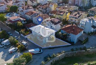 CB MARİNA'DAN GENİŞ BAHÇELİ MÜSTAKİL EV TEK TAPU 3+1/1+1 - 4 - 323735