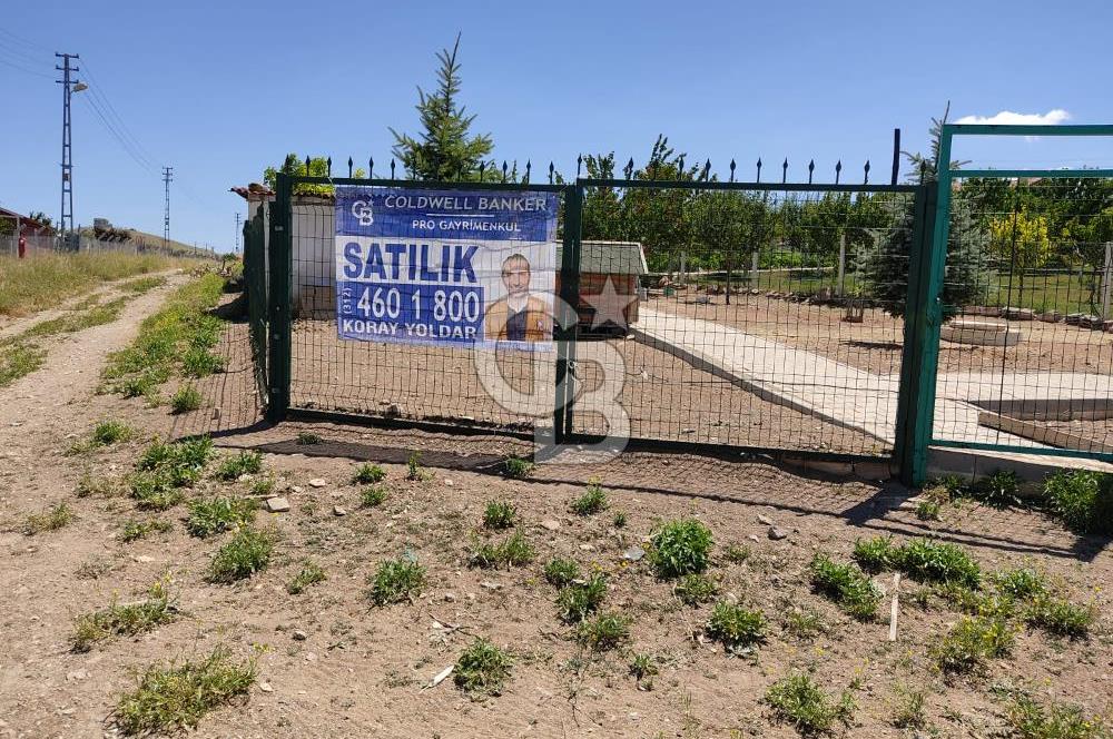 GÖLBAŞI YAĞLIPINAR DA 750 m² GÖL MANZARALI İMARLI ARSA