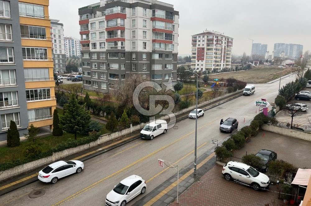 ÇAKIRLARDA FERAH, LÜKS, GENİŞ BALKONLU 3+1 SATILIK DAİRE