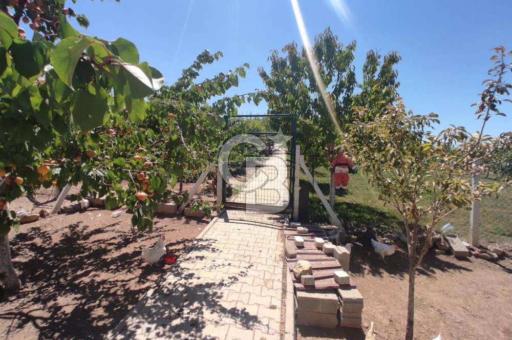 GÖLBAŞI YAĞLIPINAR DA 750 m² GÖL MANZARALI İMARLI ARSA