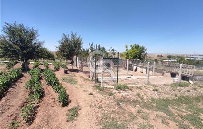 GÖLBAŞI YAĞLIPINAR DA 750 m² GÖL MANZARALI İMARLI ARSA