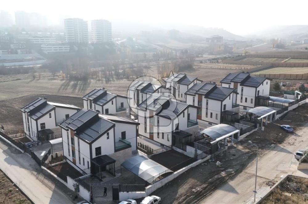 DODURGA MAHALLESİ'NDE AKILLI EV SİSTEMLİ SATILIK 6+2 VİLLA