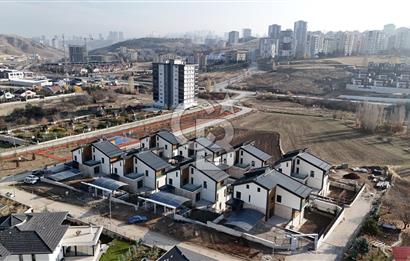 DODURGA MAHALLESİ'NDE AKILLI EV SİSTEMLİ SATILIK 6+2 VİLLA