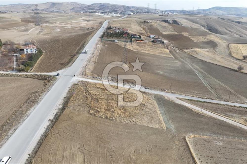 ANKARA'DA AKARYAKIT İSTASYONU VE TİCARİ İMARLI SATILIK ARSA