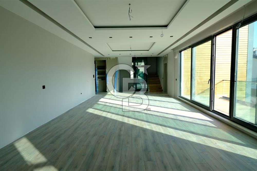 DODURGA MAHALLESİ'NDE AKILLI EV SİSTEMLİ SATILIK 6+2 VİLLA