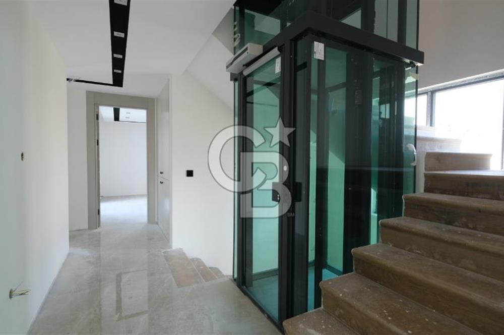 DODURGA MAHALLESİ'NDE AKILLI EV SİSTEMLİ SATILIK 6+2 VİLLA