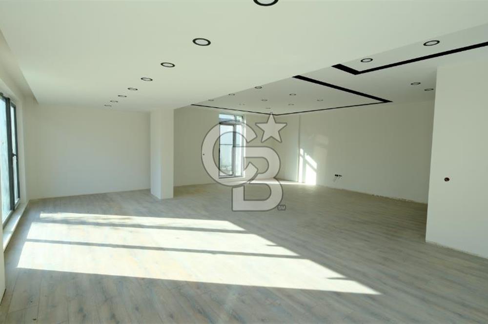 DODURGA MAHALLESİ'NDE AKILLI EV SİSTEMLİ SATILIK 6+2 VİLLA