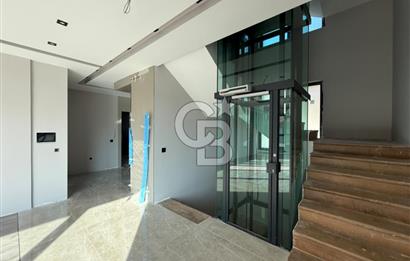 DODURGA MAHALLESİ'NDE AKILLI EV SİSTEMLİ SATILIK 6+2 VİLLA