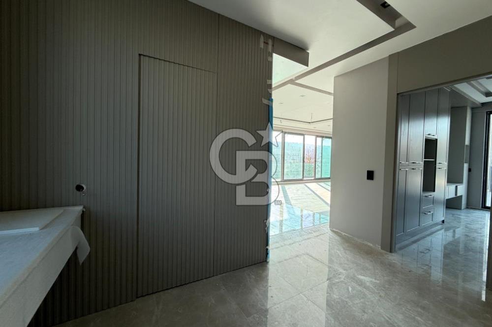 DODURGA MAHALLESİ'NDE AKILLI EV SİSTEMLİ SATILIK 6+2 VİLLA