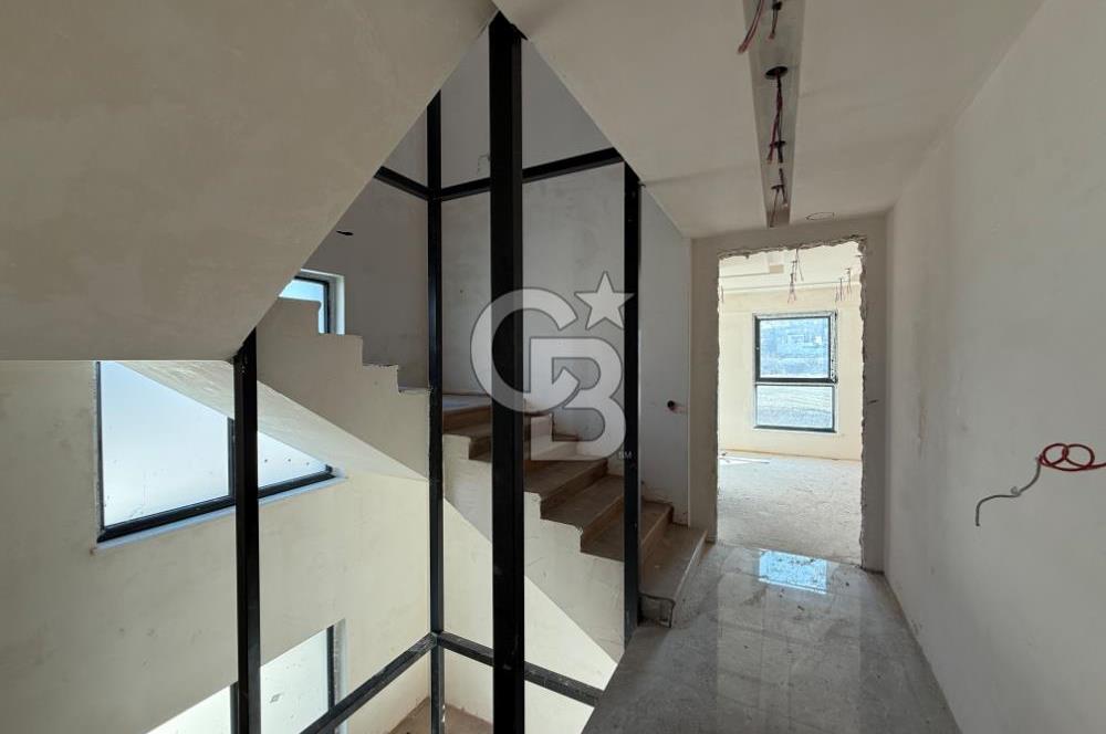 DODURGA MAHALLESİ'NDE AKILLI EV SİSTEMLİ SATILIK 6+2 VİLLA