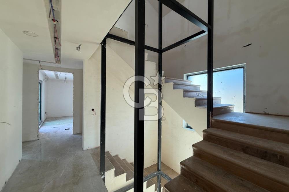 DODURGA MAHALLESİ'NDE AKILLI EV SİSTEMLİ SATILIK 6+2 VİLLA