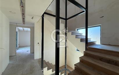 DODURGA MAHALLESİ'NDE AKILLI EV SİSTEMLİ SATILIK 6+2 VİLLA