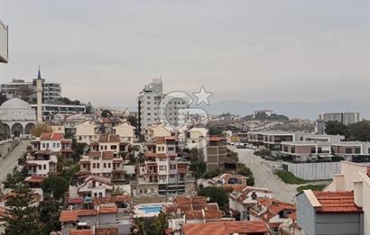 Kuşadası Kadınlar Denizinde Satılık Havuzlu Tripleks 4+1 Villa