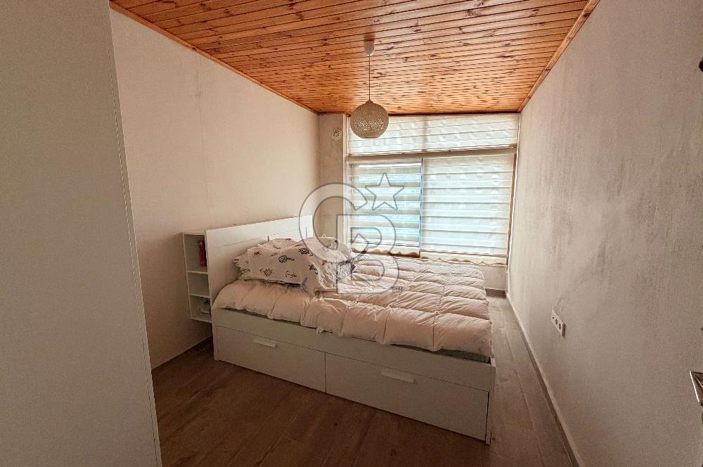 Kuşadası Kadınlar Denizinde Satılık Havuzlu Tripleks 4+1 Villa