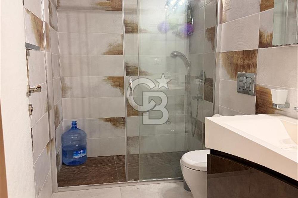 Kuşadası Kadınlar Denizinde Satılık Havuzlu Tripleks 4+1 Villa