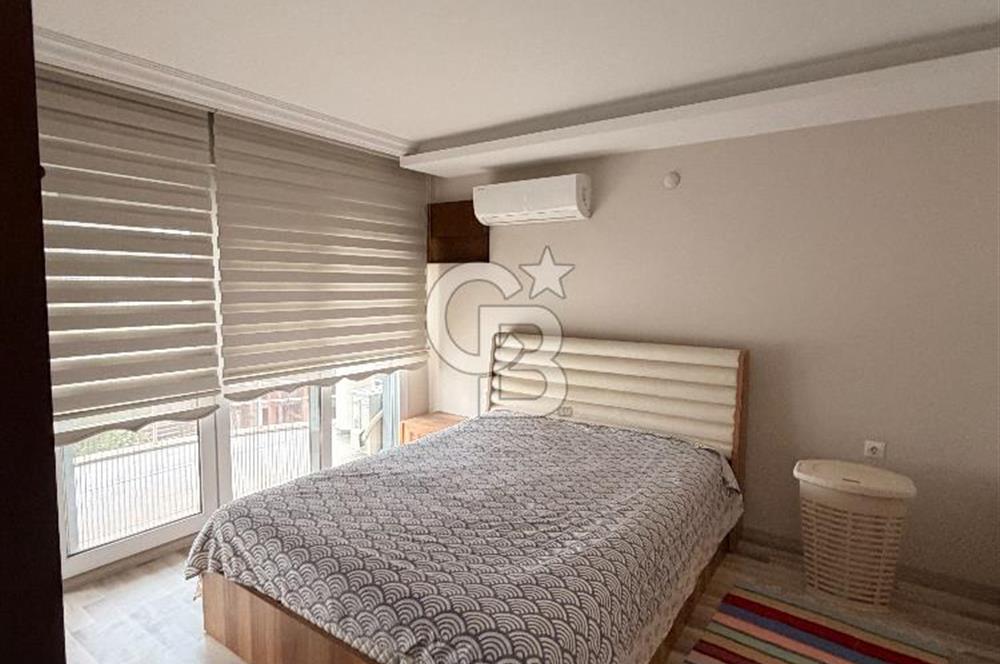 Kuşadası Kadınlar Denizinde Satılık Havuzlu Tripleks 4+1 Villa