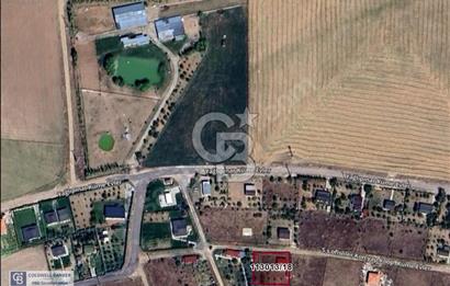 GÖLBAŞI YAĞLIPINAR DA 750 m² GÖL MANZARALI İMARLI ARSA