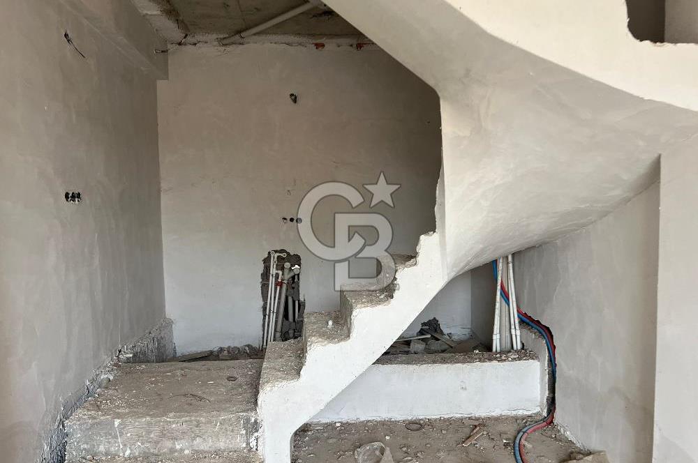 MENEMEN SEYREK VILLARIMA SUITS 3'te 1+1 DUBLEKS SATILIK DAİRE