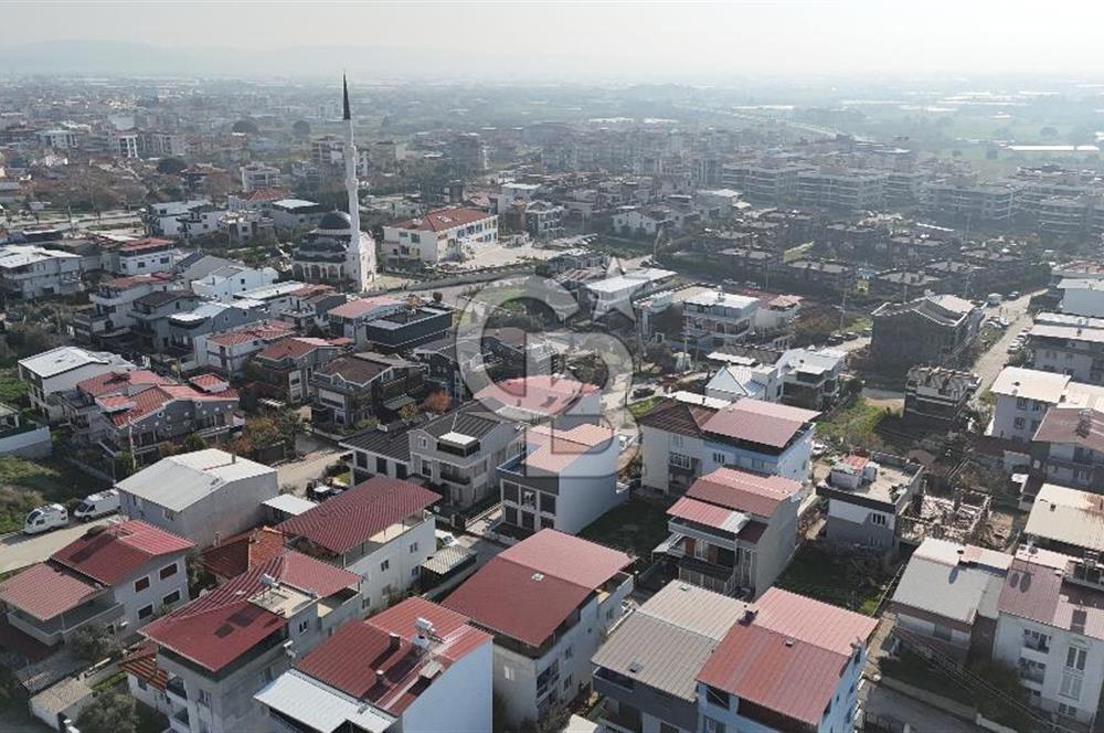 Menderes Barbaros’ta Teraslı 4+1 Triplex Villa | 180 m² Brüt | Prestijli Yaşam