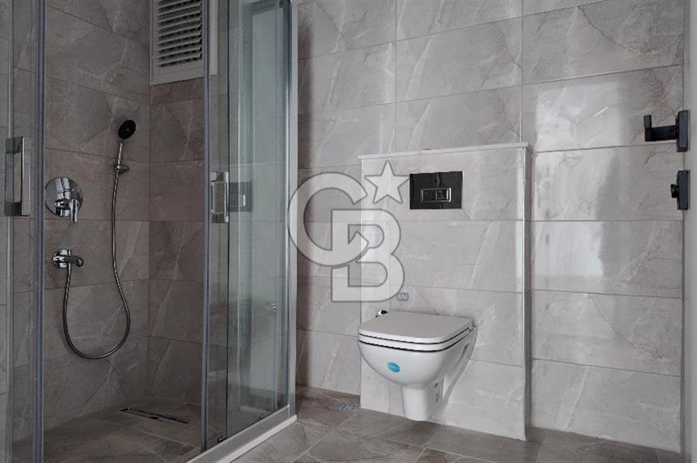 Menderes Barbaros’ta Teraslı 4+1 Triplex Villa | 180 m² Brüt | Prestijli Yaşam