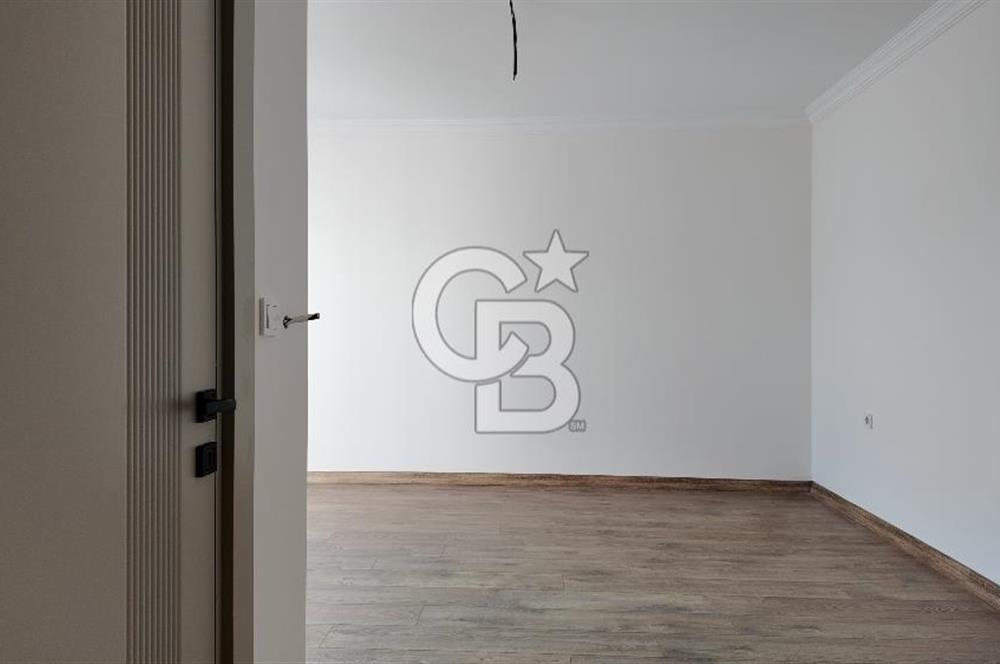 Menderes Barbaros’ta Teraslı 4+1 Triplex Villa | 180 m² Brüt | Prestijli Yaşam