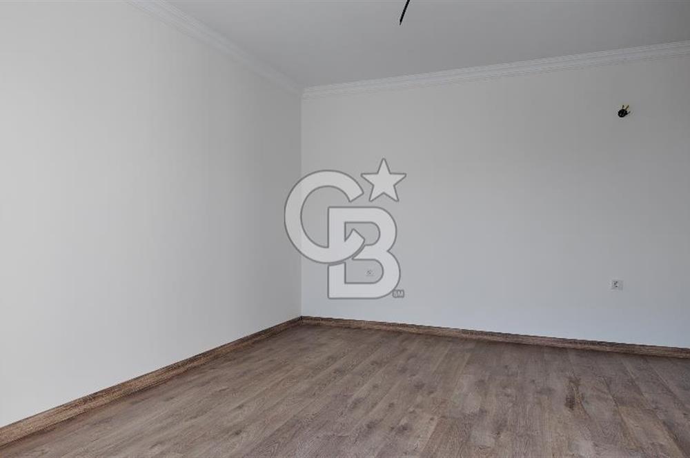 Menderes Barbaros’ta Teraslı 4+1 Triplex Villa | 180 m² Brüt | Prestijli Yaşam