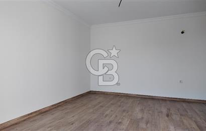 Menderes Barbaros’ta Teraslı 4+1 Triplex Villa | 180 m² Brüt | Prestijli Yaşam