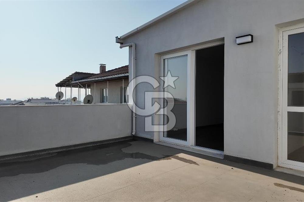 Menderes Barbaros’ta Teraslı 4+1 Triplex Villa | 180 m² Brüt | Prestijli Yaşam